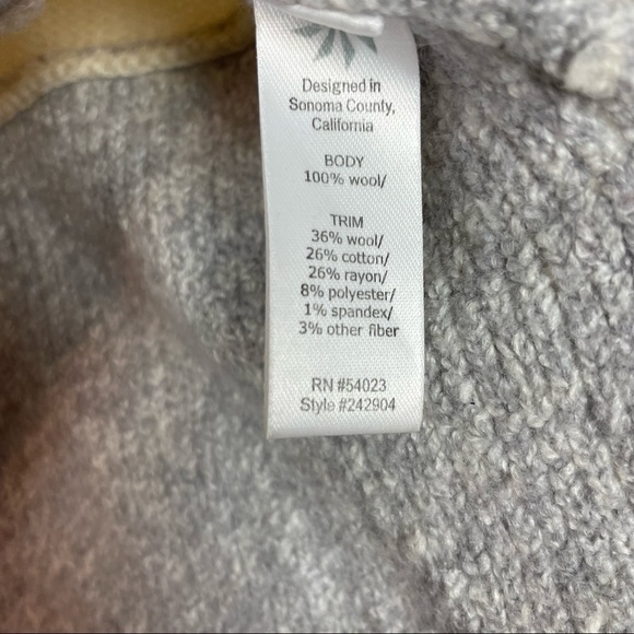 Athleta Cream Gray 100% Wool Color Block Pullover Sweater Size Medium - Picture 3 of 6